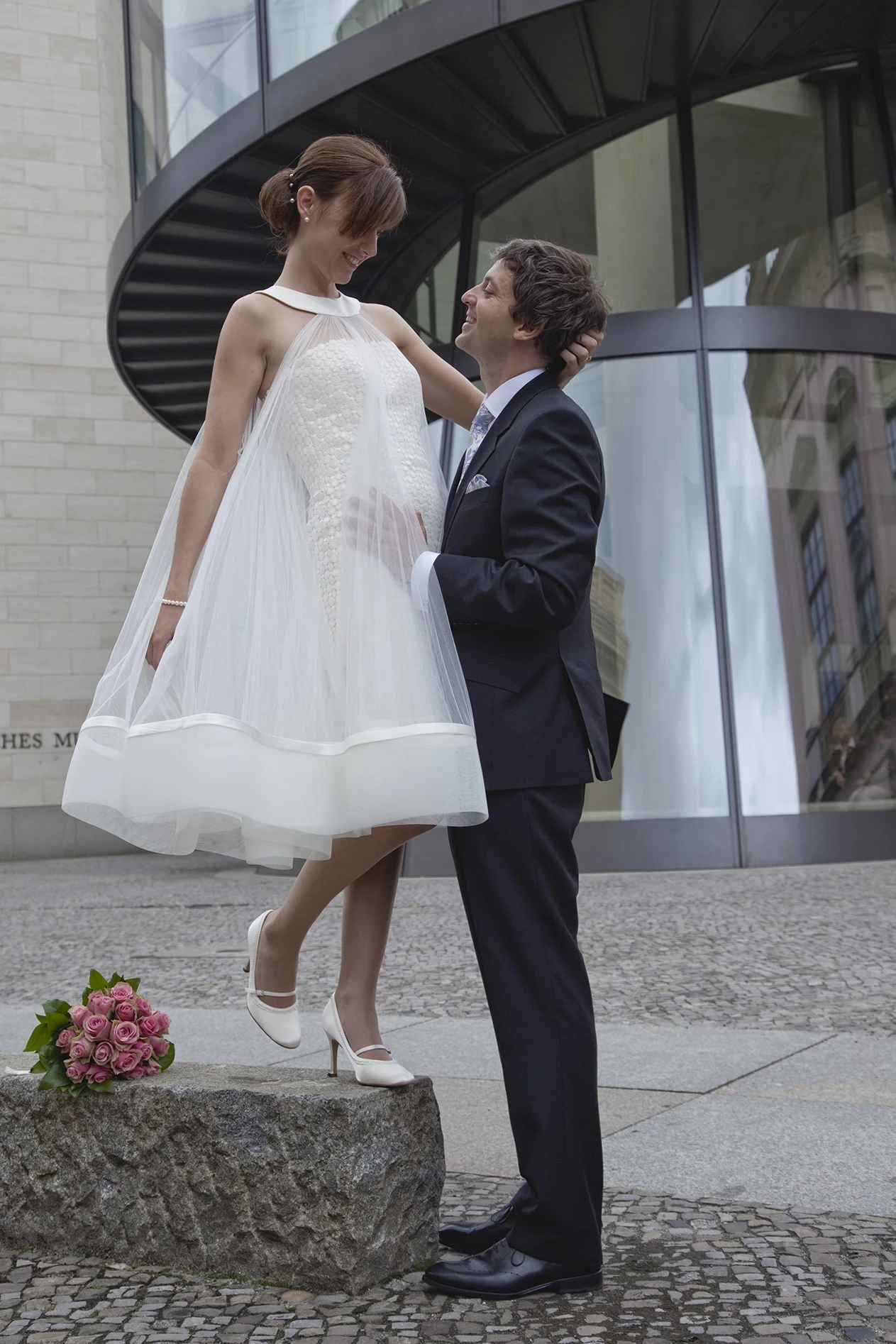 Brautpaar, Berlin Mitte, Pei Treppe