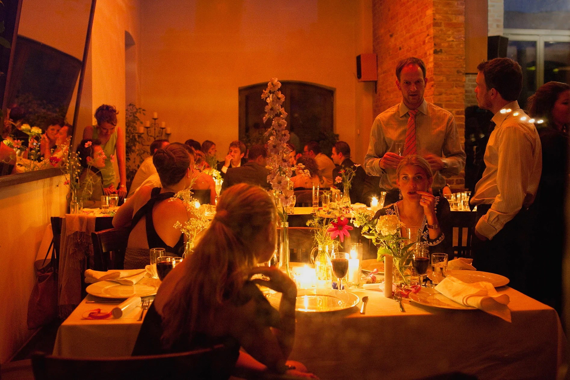 Festgesellschaft, Abendstimmung