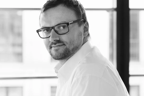 Portrait, Mann, Business, Office, Schwarz-Weiß