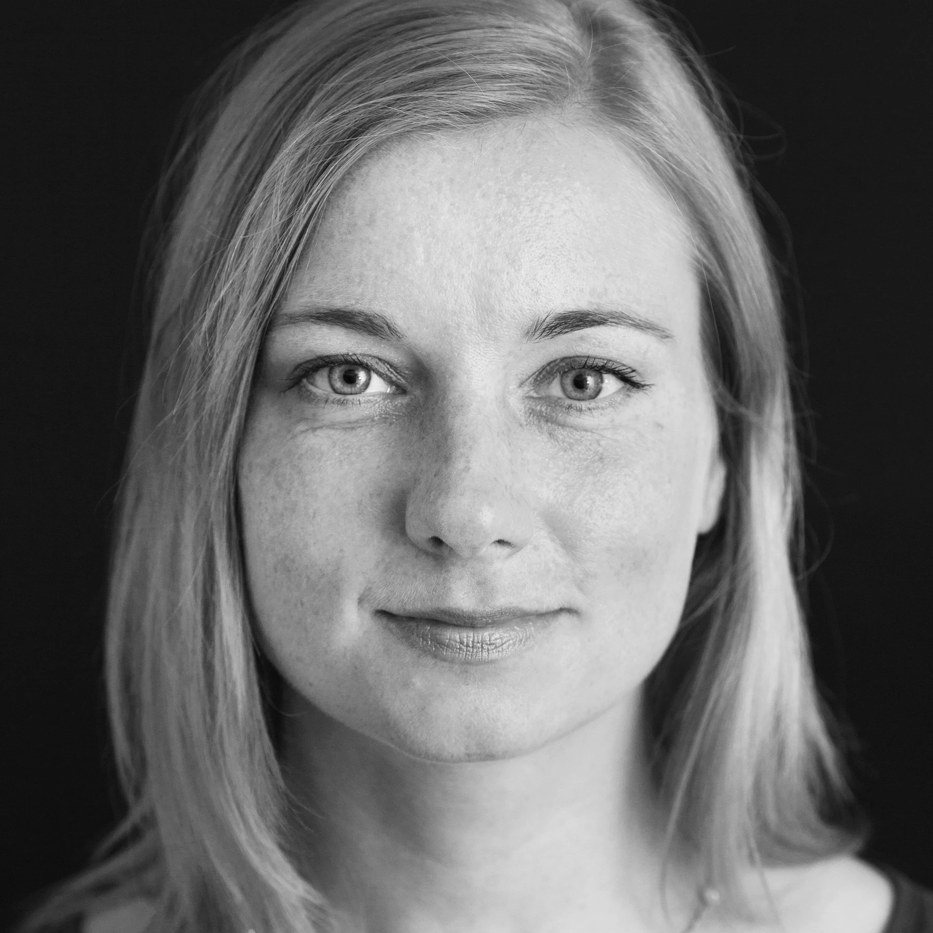 Portrait, Frau, blond, Schwarz-Weiß